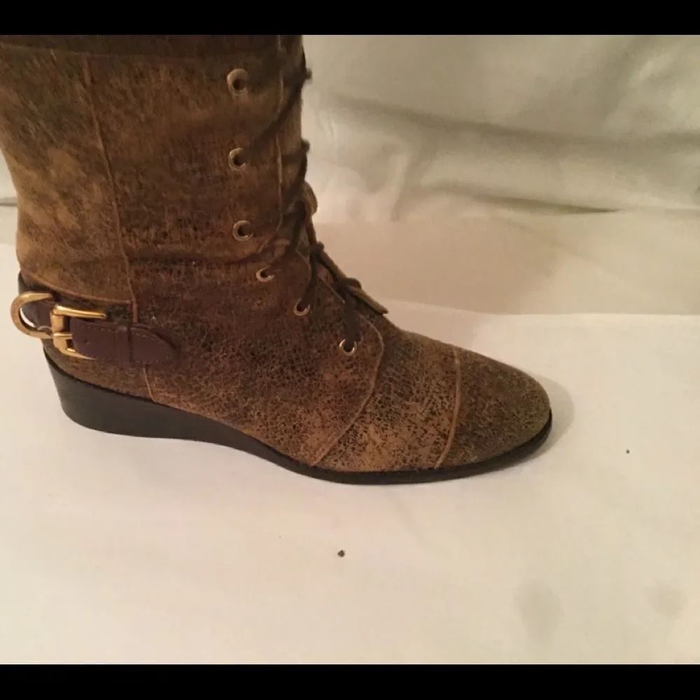 Michael Kors Speckled Leather Suede Lace up Wedge